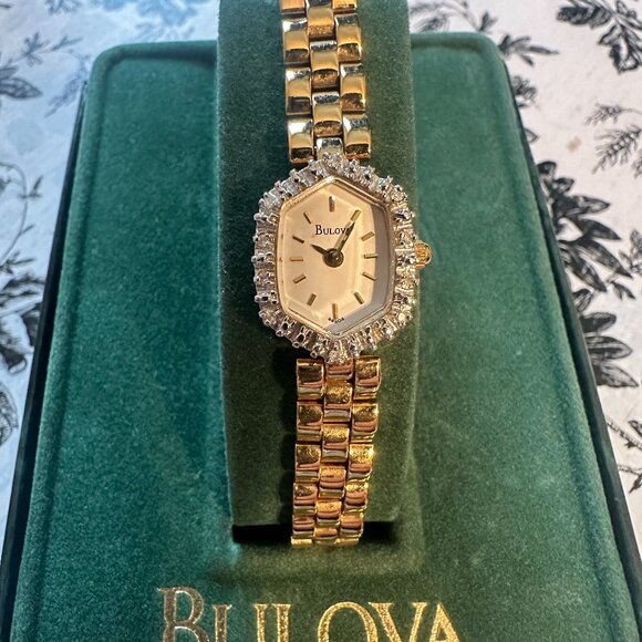 Bulova Vintage Gold Tone Diamond Link Watch - Picture 2 of 8